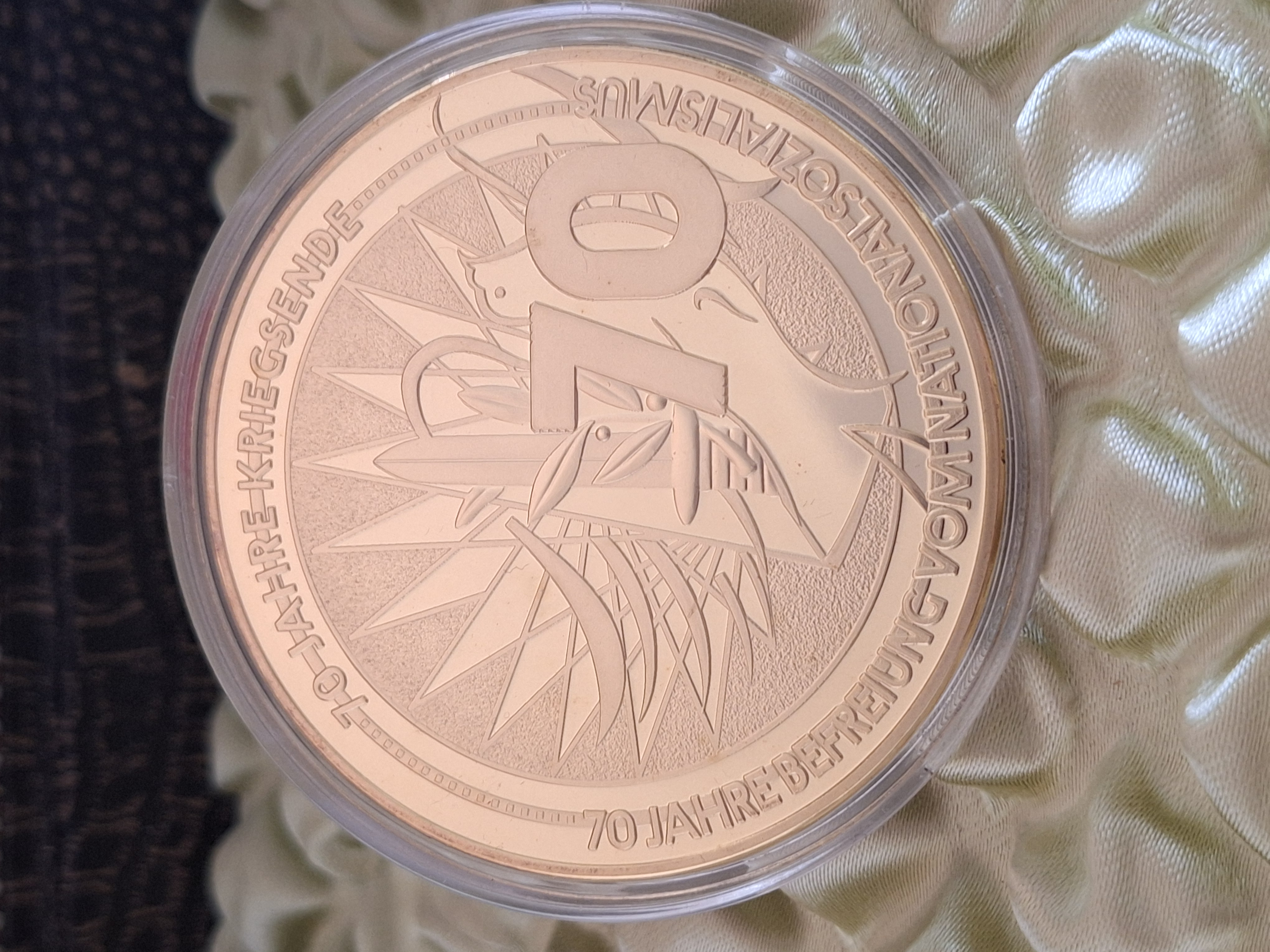 Medaille - Tag der Befreiung — Bild 4