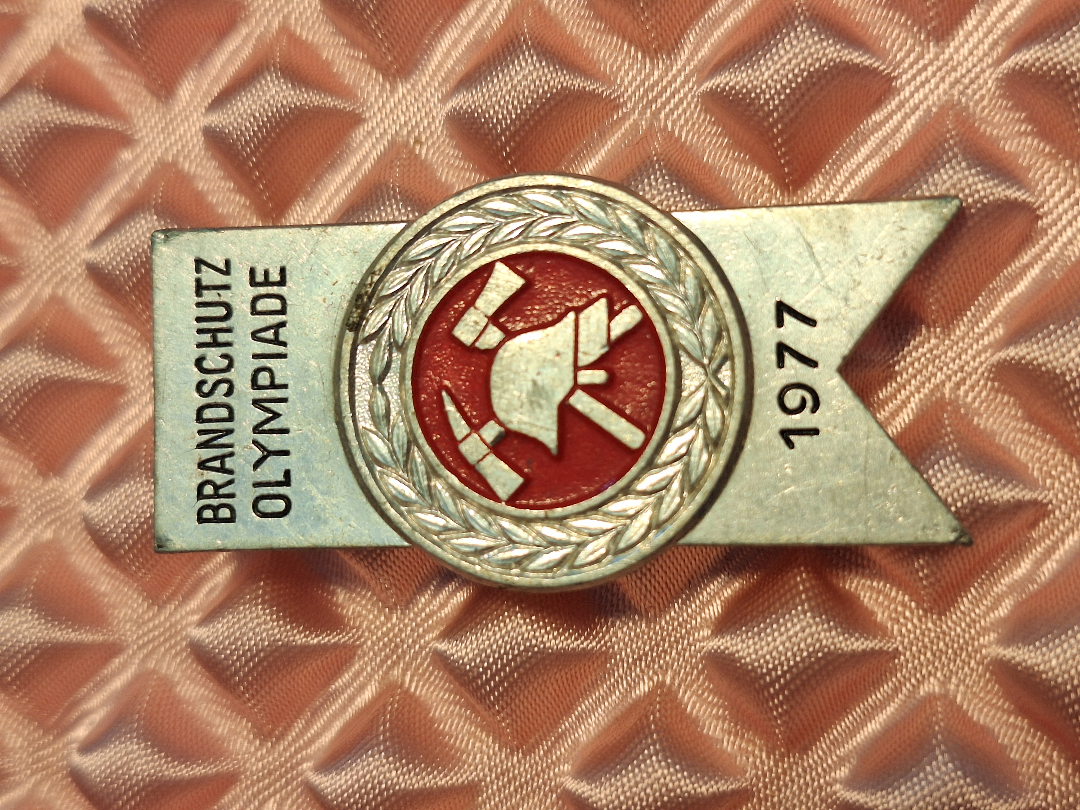 DDR - 30 Jahre Befreiung vom Fashismus DDR Anhänger, 1977
