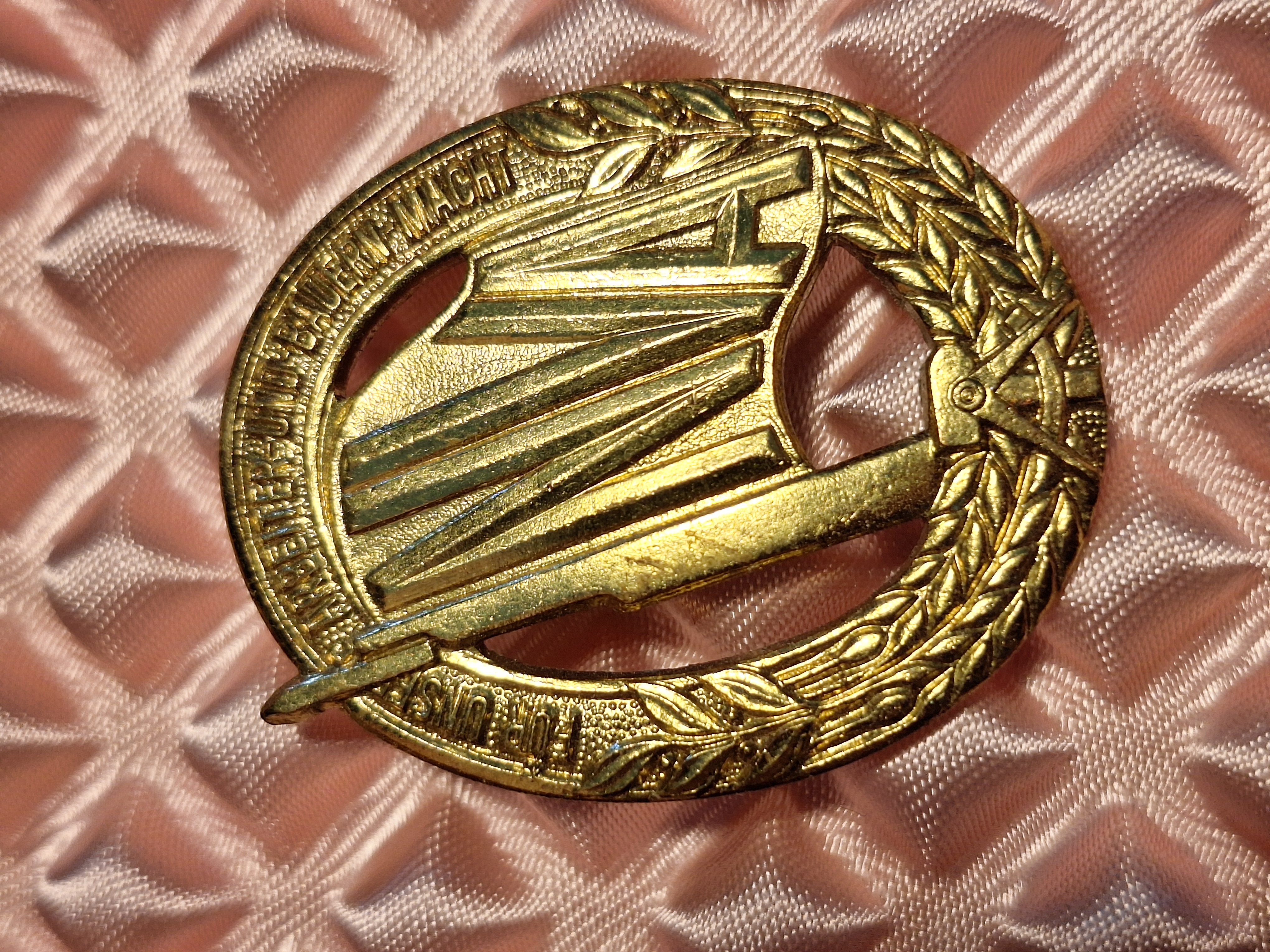 DDR - NVA - MILITÄRSPORTABZEICHEN - NVA ARMY SPORTS BADGE