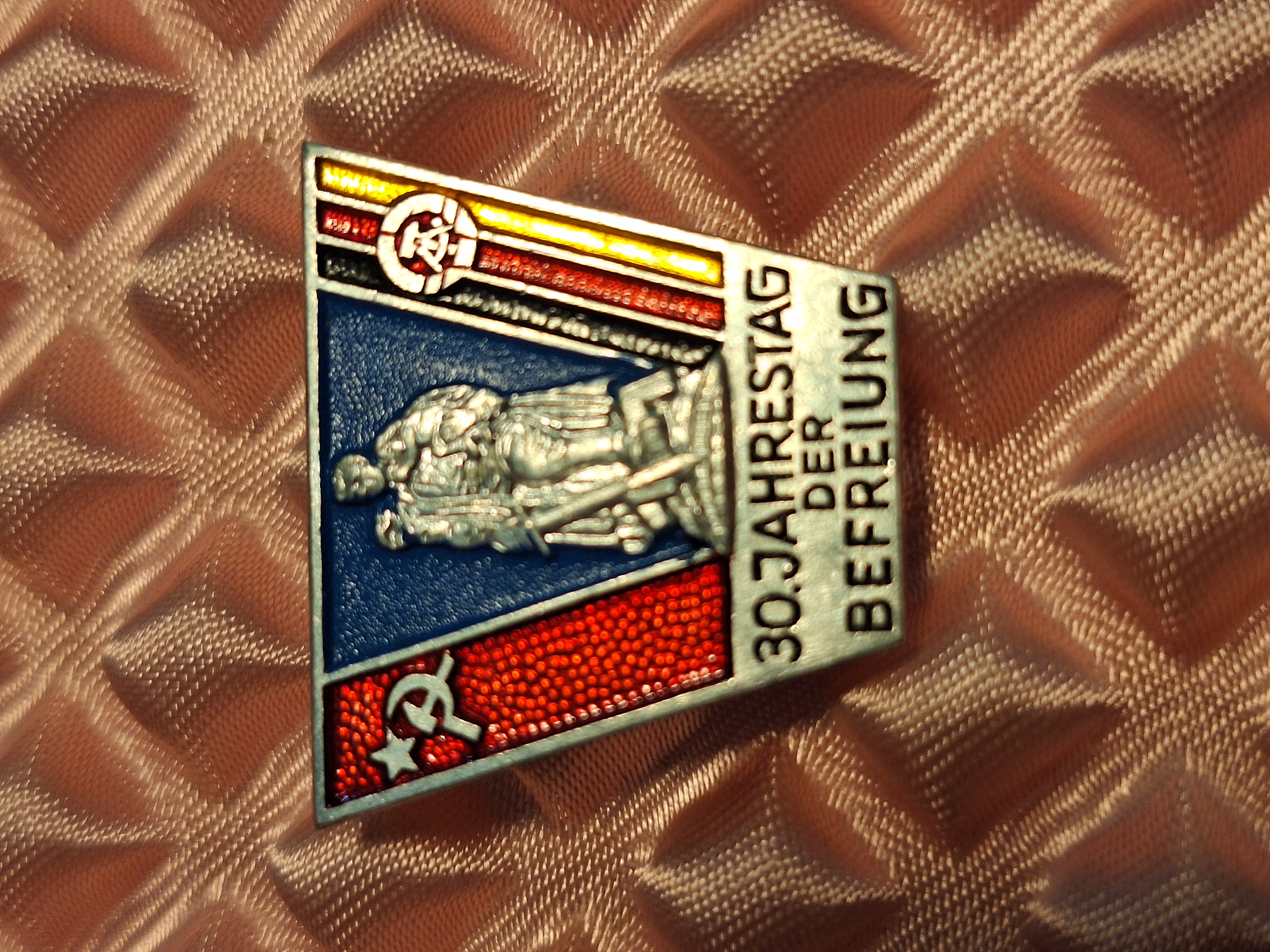 DDR - Anstecker - 30 Jahrestag der Befreiung, 1975