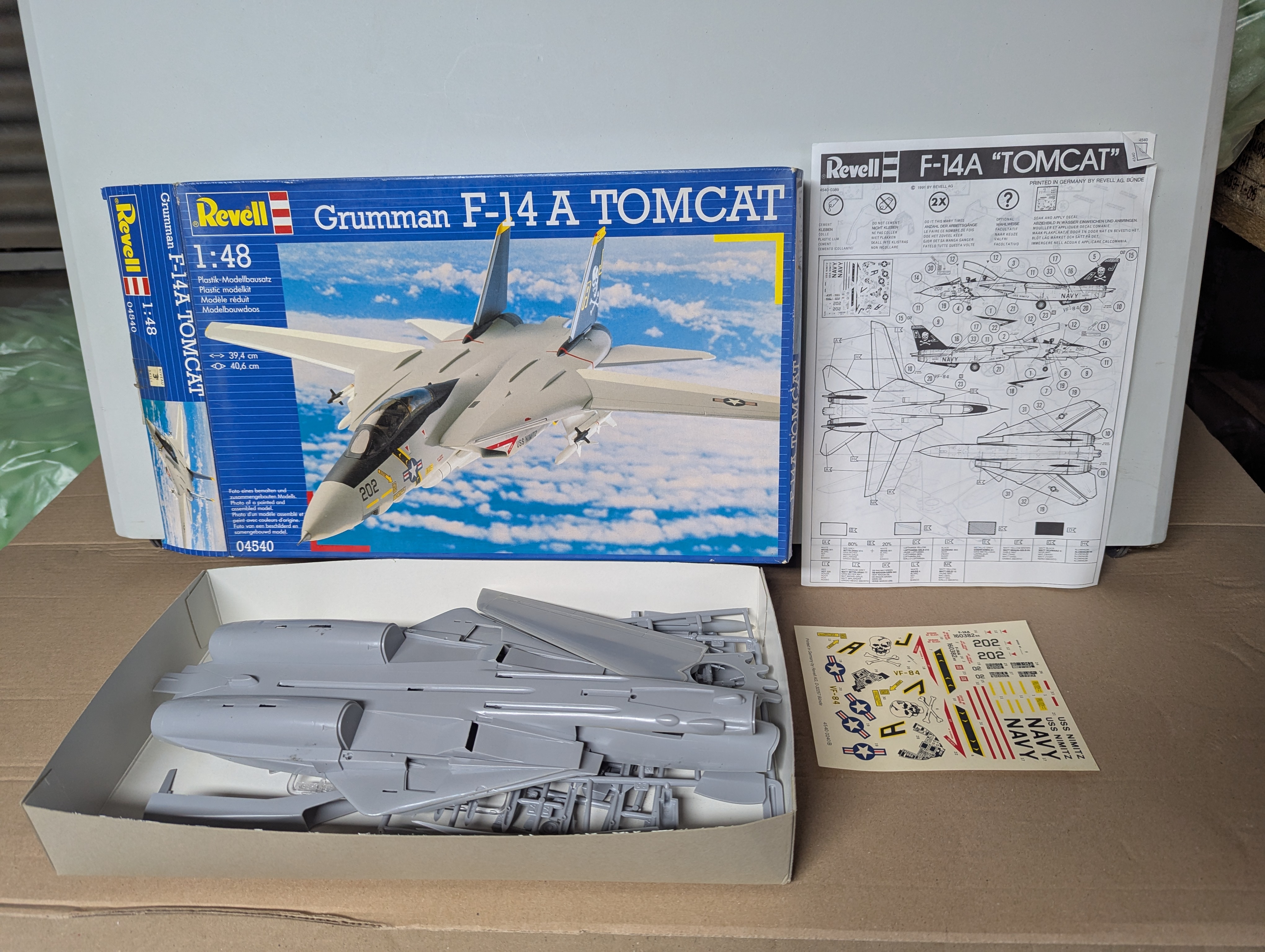 Modell Flugzeug - REVELL 04540 GRUMMAN F-14A TOMCAT - Bausatz — Bild 2