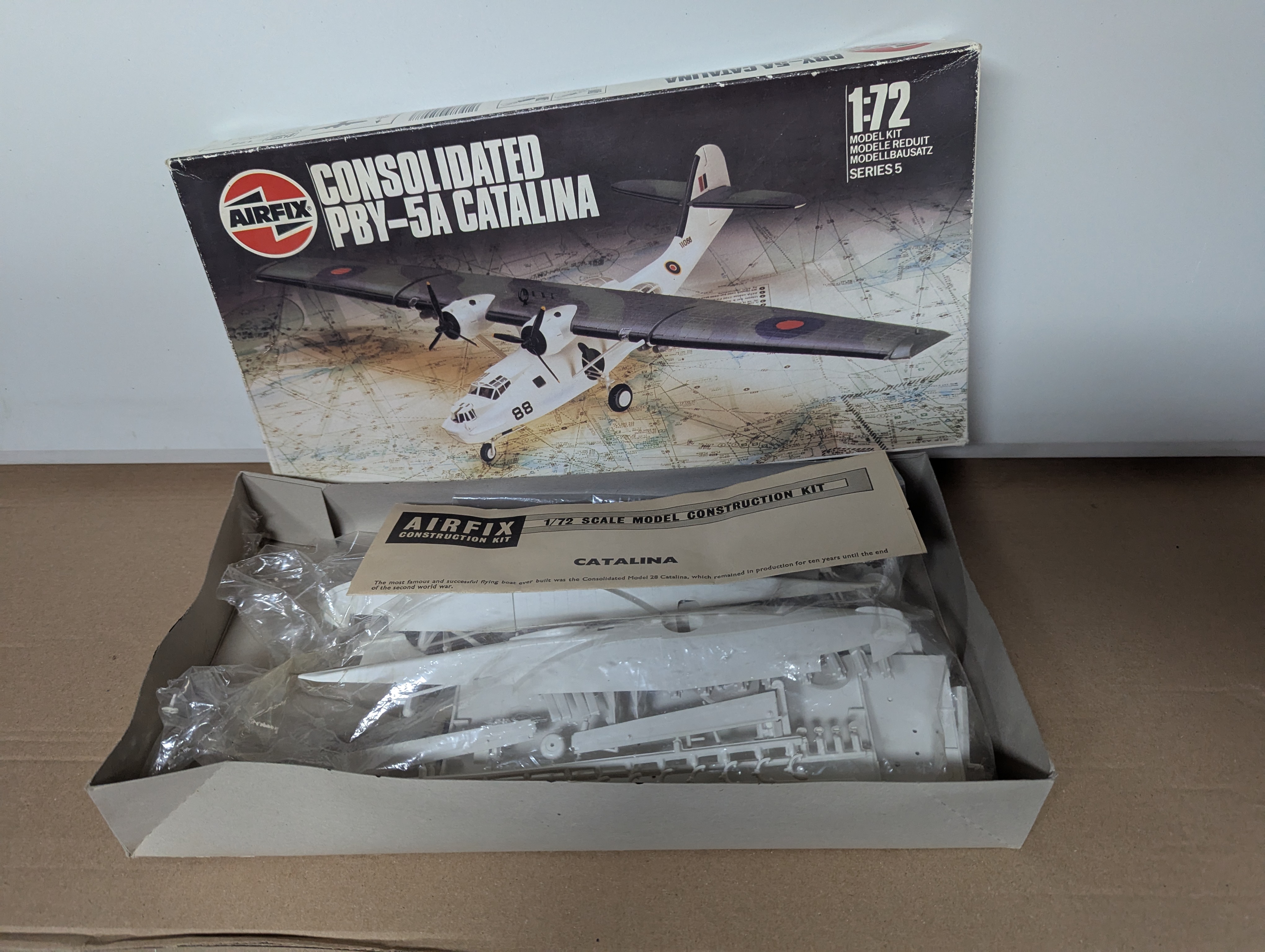 Modell Flugzeug - Airfix 1:72 Bausatz Kit Propellerflugzeug - Bausatz — Bild 2