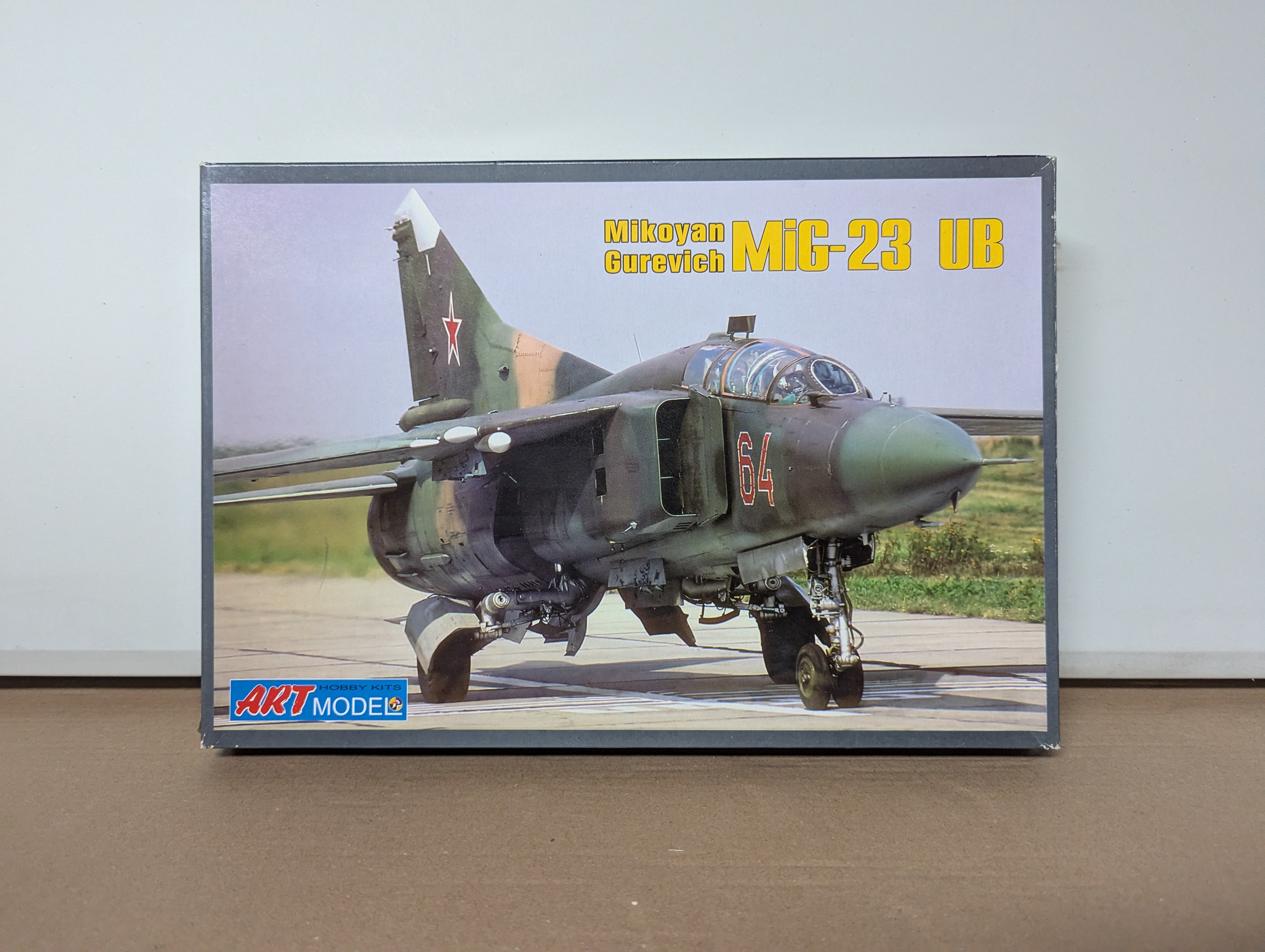 Modell Flugzeug - ART Model ART7210 - 1:72 Mikoyan MiG-23UB training aircraft - Bausatz