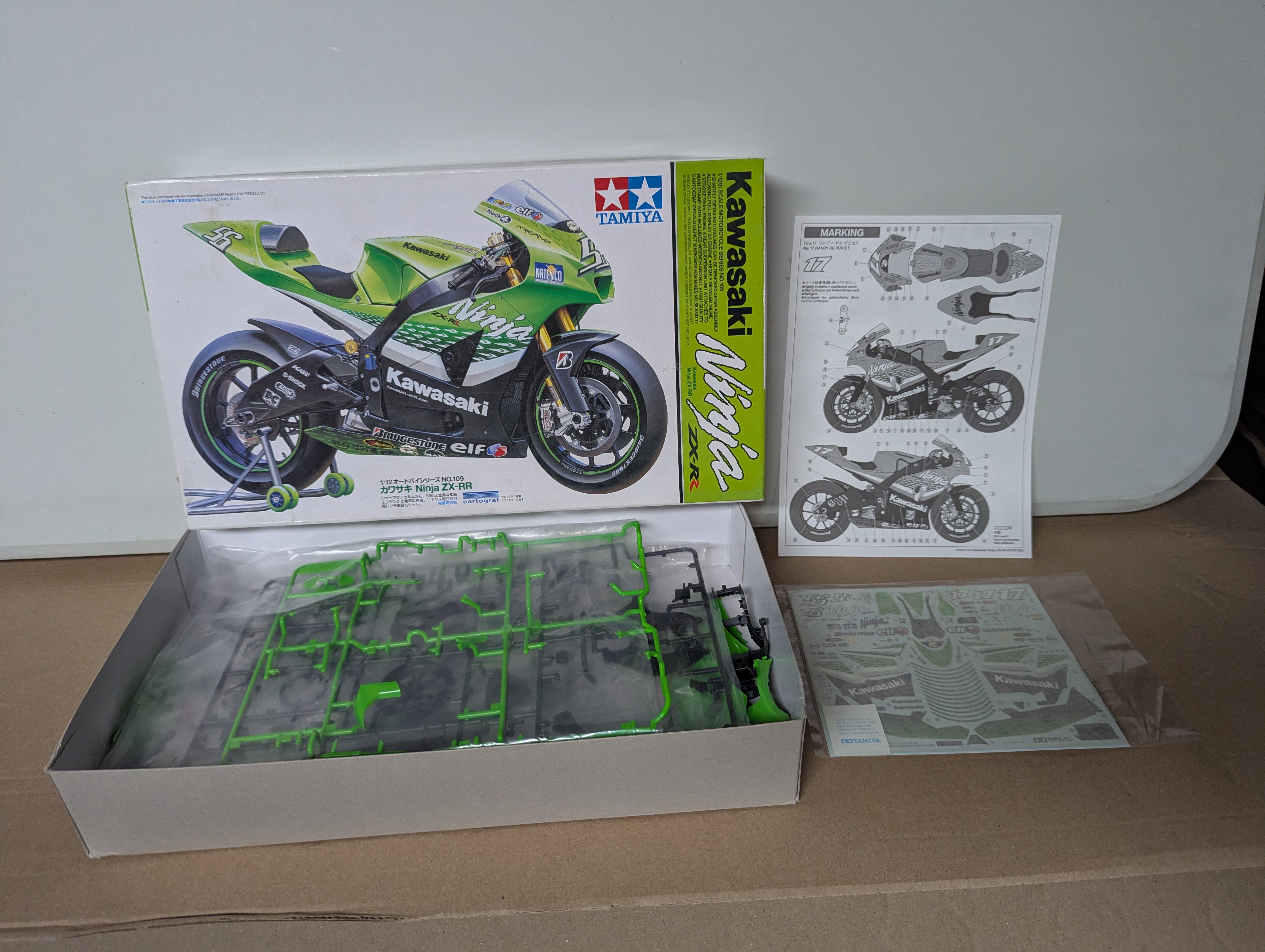 Modell Motorrad - Kawasaki Ninja ZX-RR - Bausatz — Bild 2
