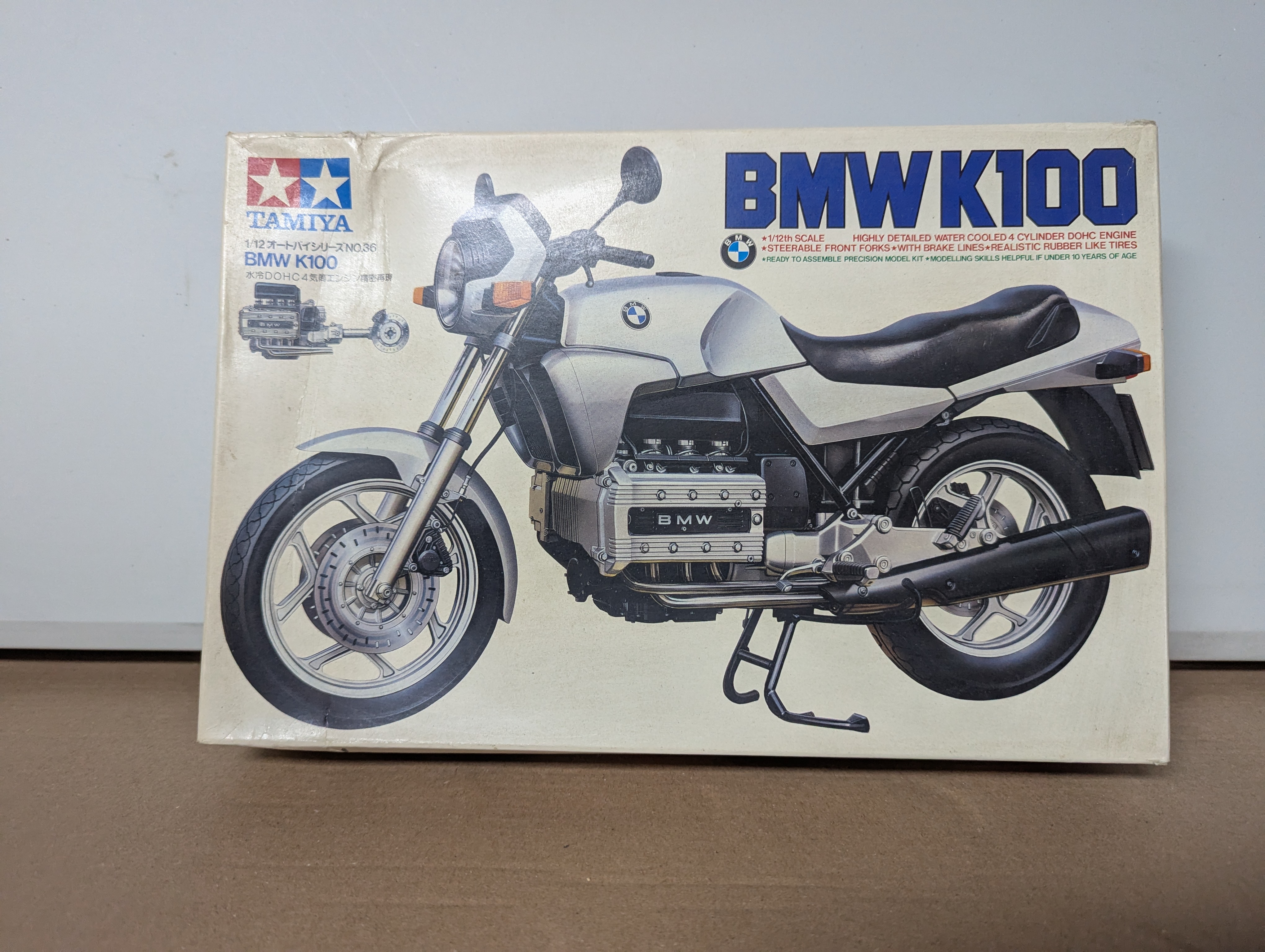 Modell Motorrad - BMW k100 1:12 - Bausatz