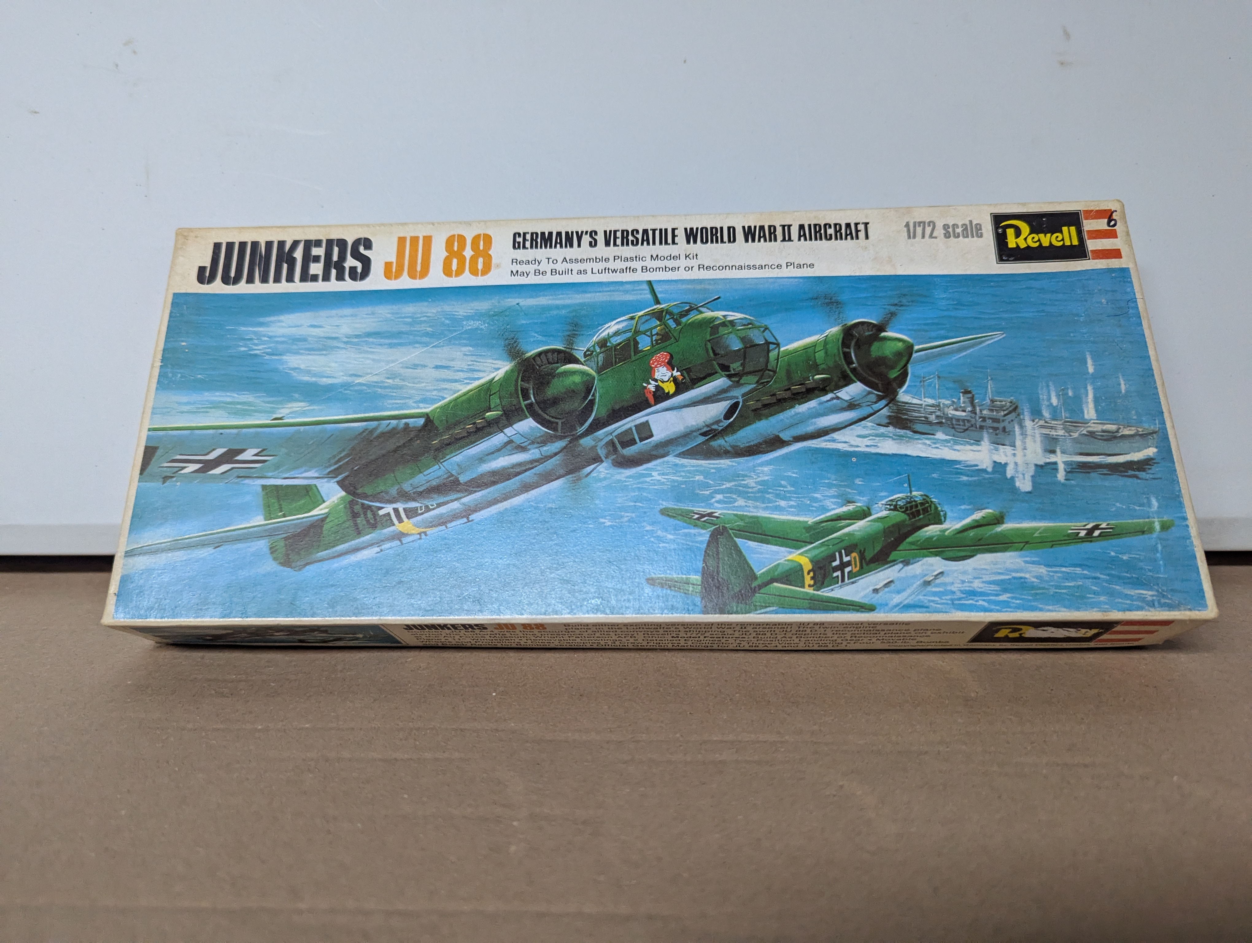 Modell Flugzeug - Revell 1:72  Flugzeug Junkers Ju 88 Bomber - Bausatz