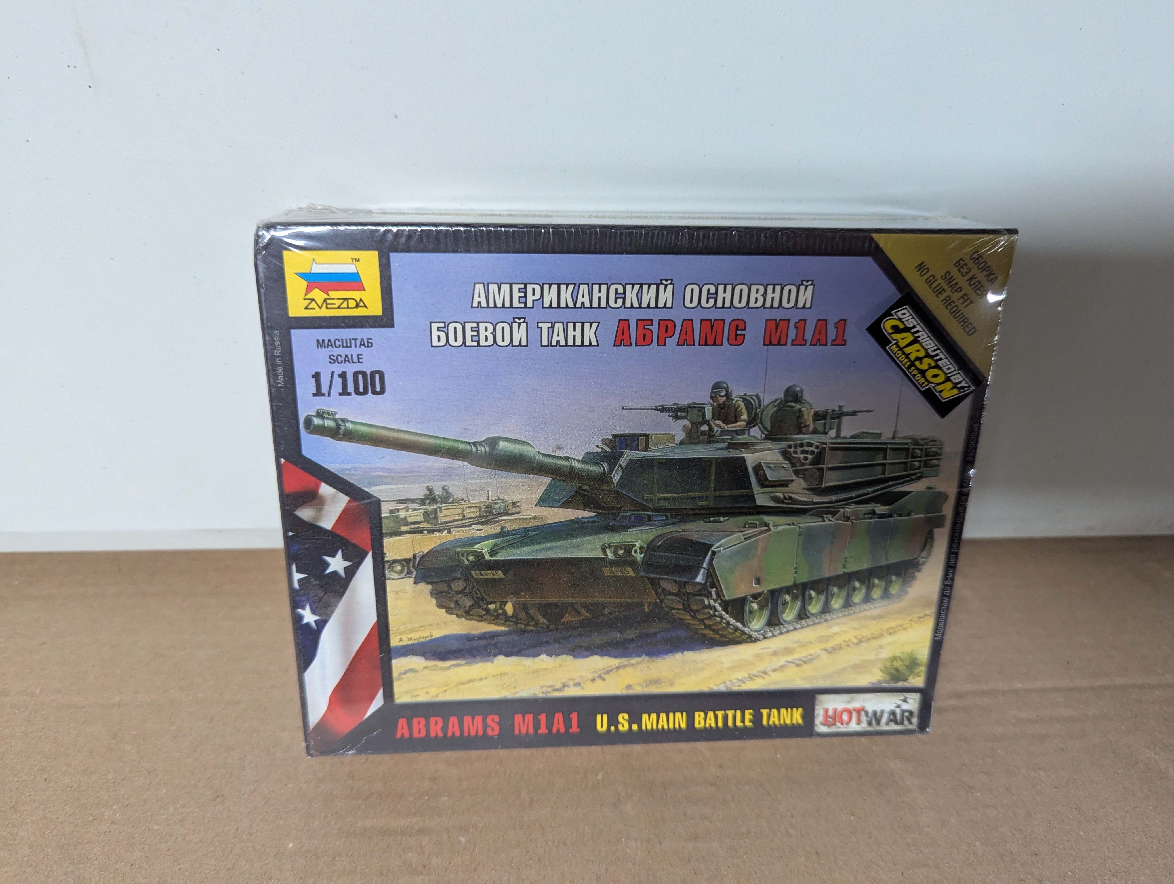 Modell Panzer - Kit Zvezda USA Main Battle Tank M1a1 Abrams Scale 1:100 - Bausatz