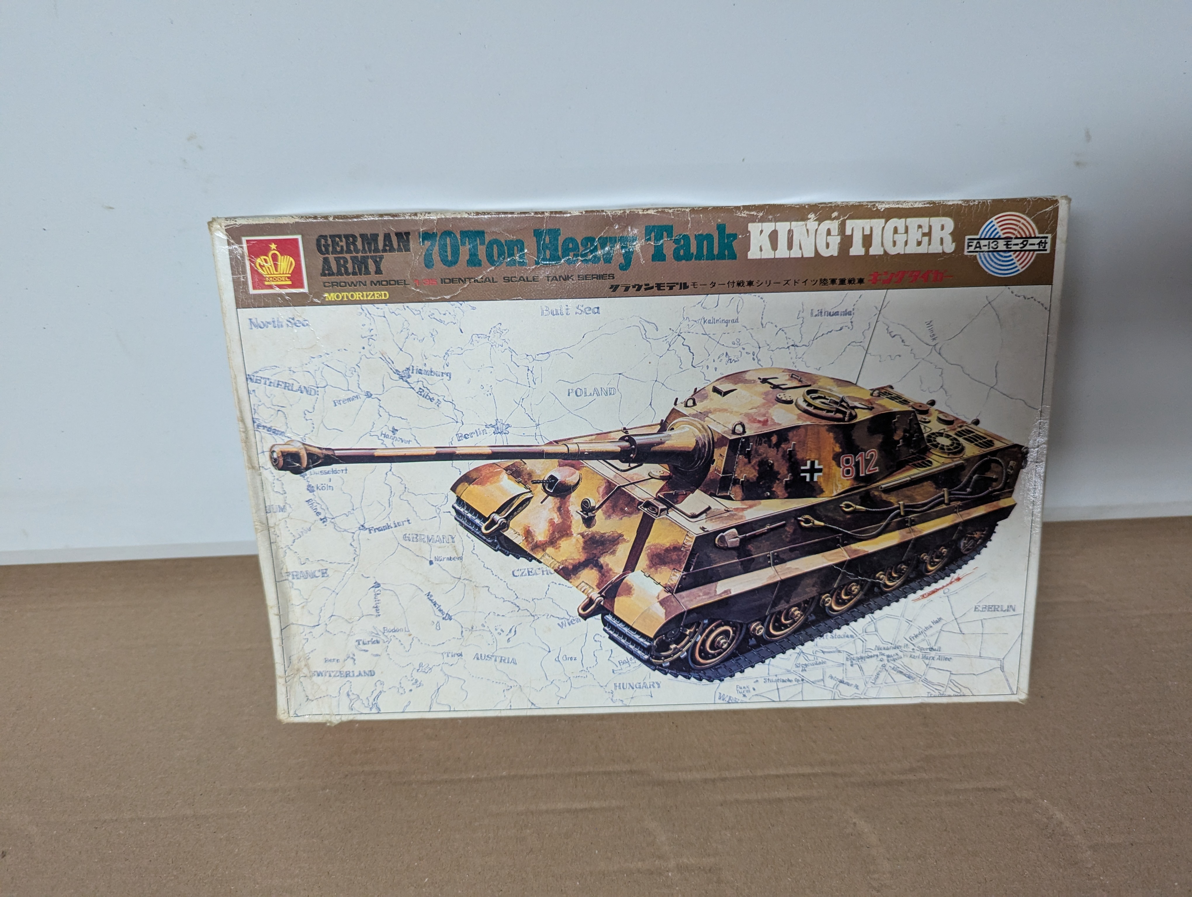 Modell Panzer - German Army 70 Ton Heavy Tank King Tiger - Japanische Verpackung - Bausatz