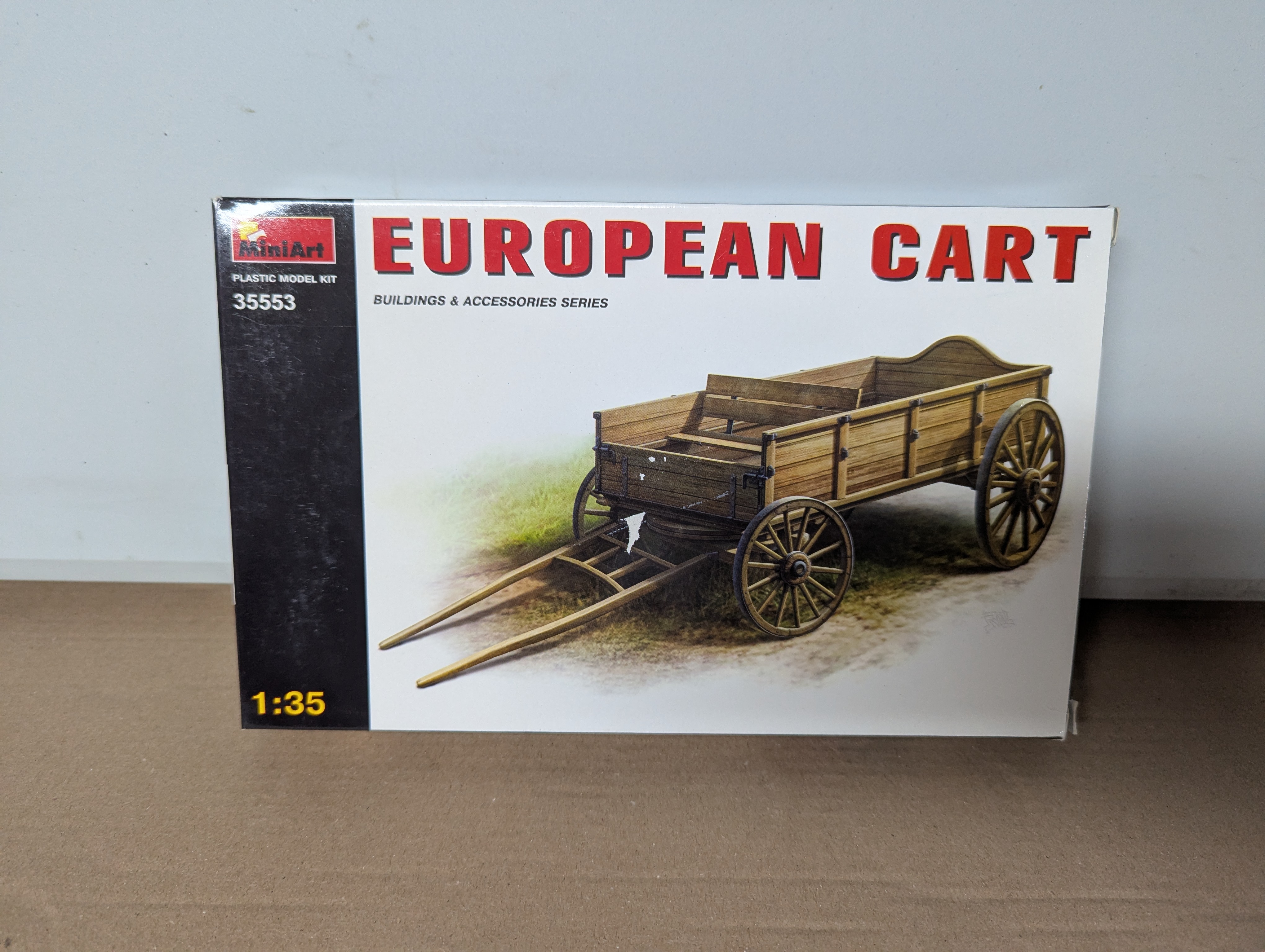 Modell Auto - Miniart 1:35 Scale European Cart Plastic Model Kit  - Bausatz