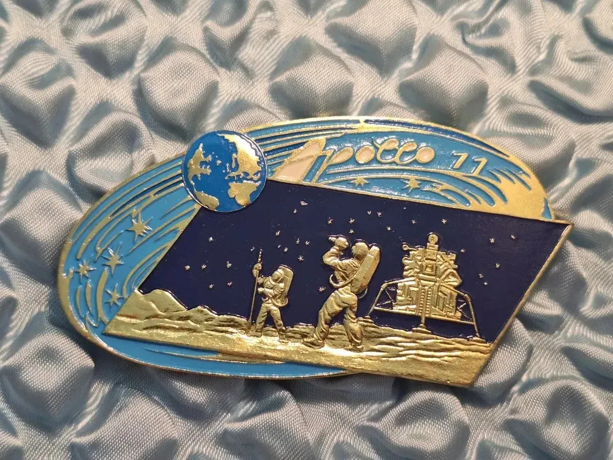 Gedenkmedaille - Apollo 11 Medaille - DDR Medaille mit Verpackung — Bild 3